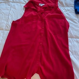 Express M red tank